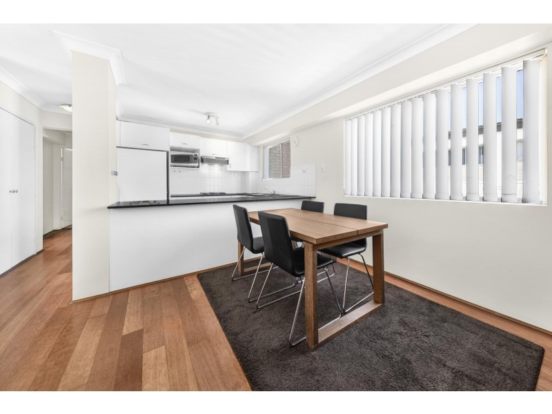 18/8 Macintosh Street, Mascot NSW 2020