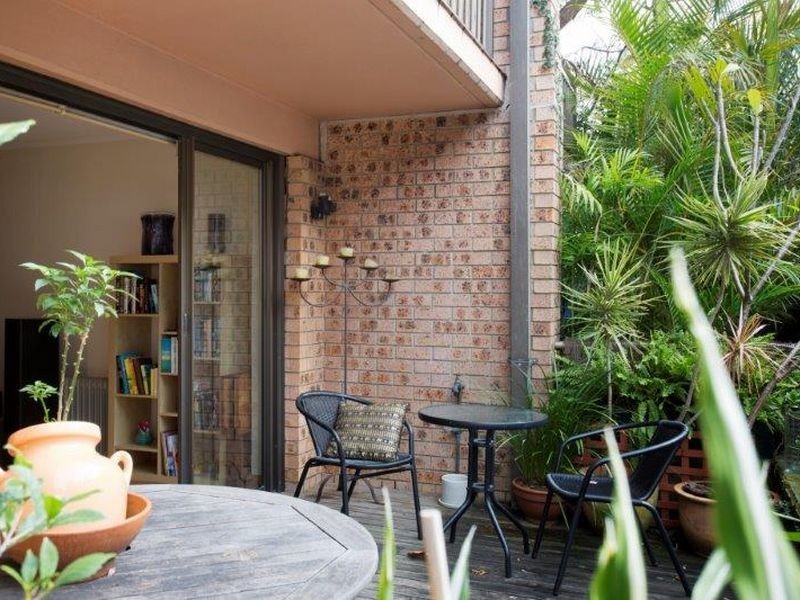 2/5 Hutchinson Street, Surry Hills NSW 2010