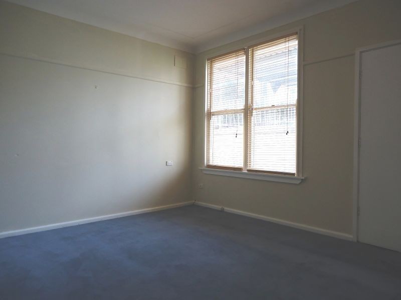 38 Lasseter Avenue, Chifley NSW 2036