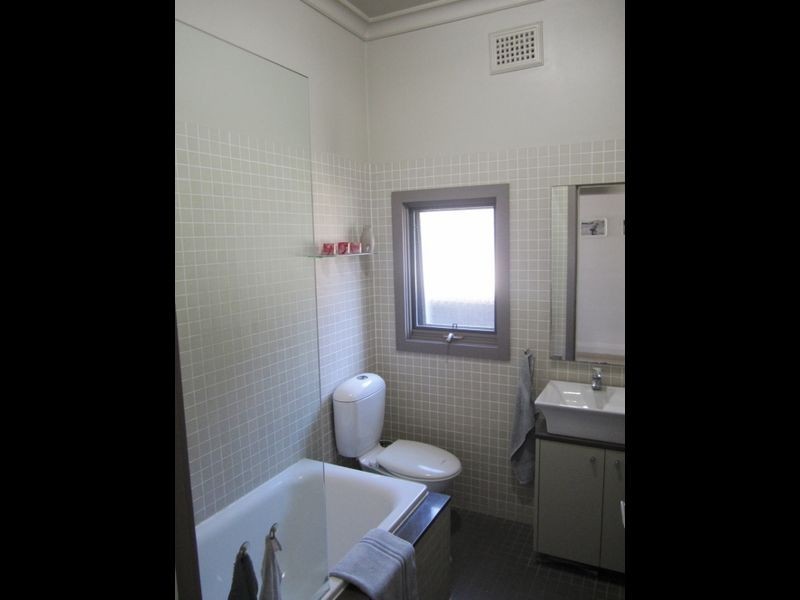 19 Macintosh Street, Mascot NSW 2020