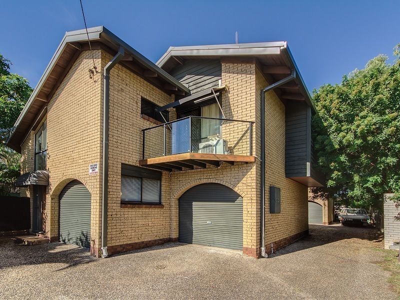 Unit 2/11 Orvieto Avenue, Mermaid Waters QLD 4218