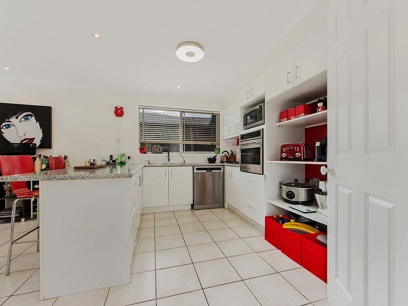 5 Maleny Place, Helensvale QLD 4212