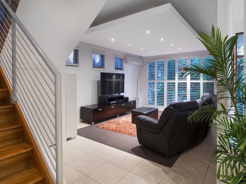 56 Great Southern Drive, Robina QLD 4226