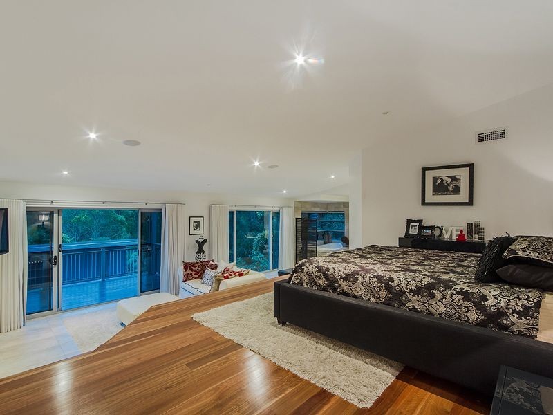 19 Lily Crescent, Nerang QLD 4211