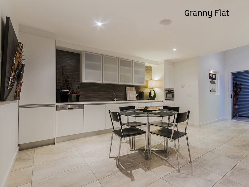 19 Lily Crescent, Nerang QLD 4211