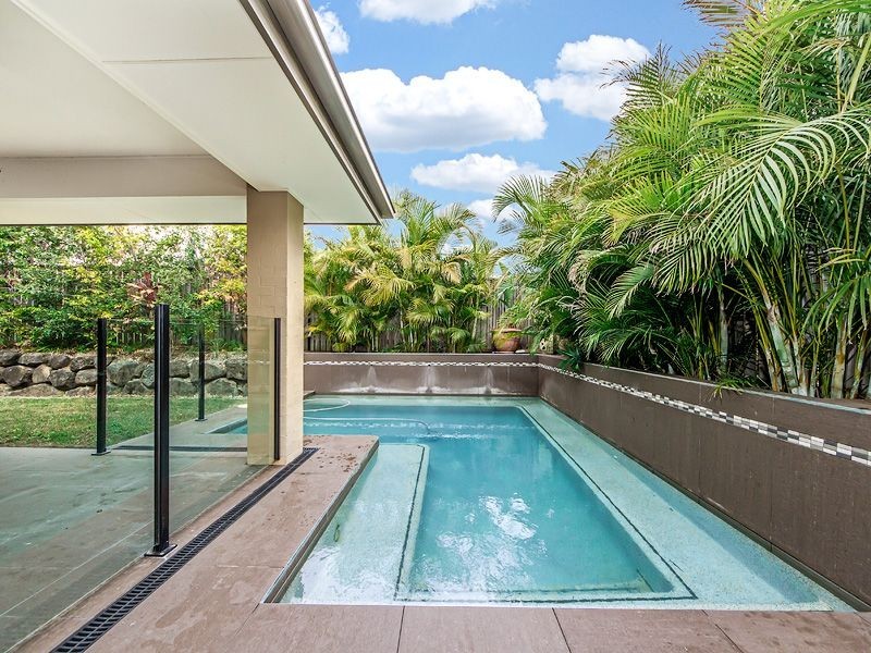 6 Camarillo Circuit, Reedy Creek QLD 4227