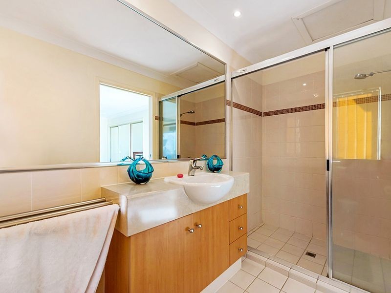 5/302 Christine Avenue, Varsity Lakes QLD 4227