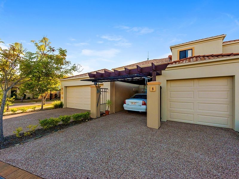 5/302 Christine Avenue, Varsity Lakes QLD 4227