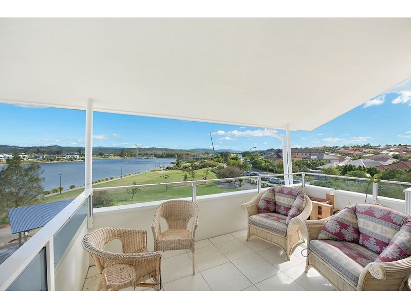 34/1 Lakefront Crescent, Varsity Lakes QLD 4227