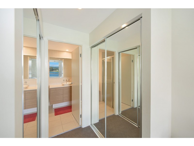 34/1 Lakefront Crescent, Varsity Lakes QLD 4227