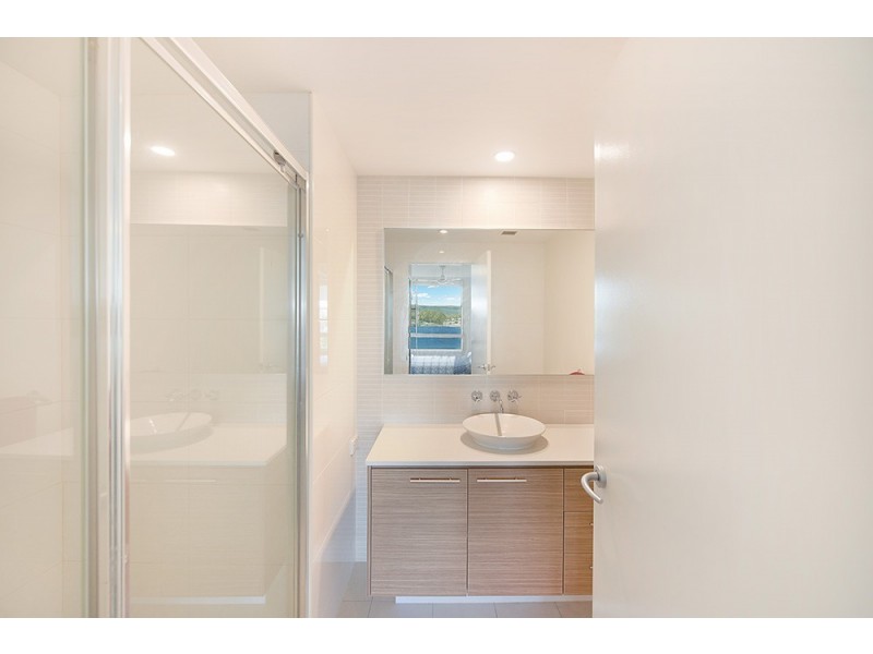 34/1 Lakefront Crescent, Varsity Lakes QLD 4227