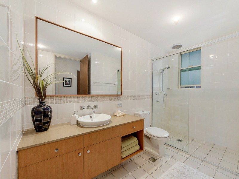 703 Glades Drive, Robina QLD 4226