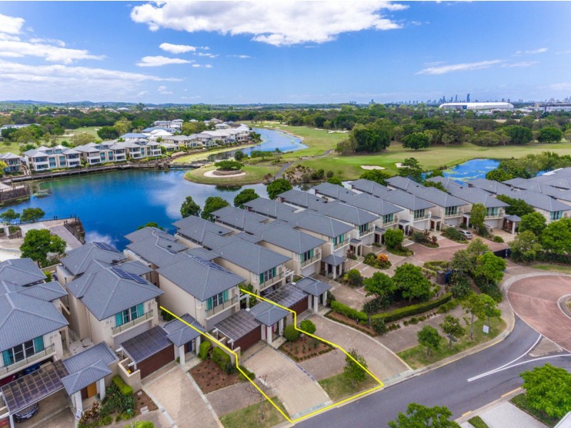 703 Glades Drive, Robina QLD 4226