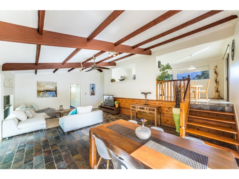 54 Harry Mills Drive, Worongary QLD 4213