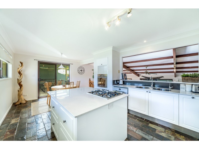 54 Harry Mills Drive, Worongary QLD 4213