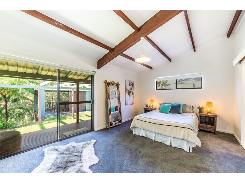 54 Harry Mills Drive, Worongary QLD 4213