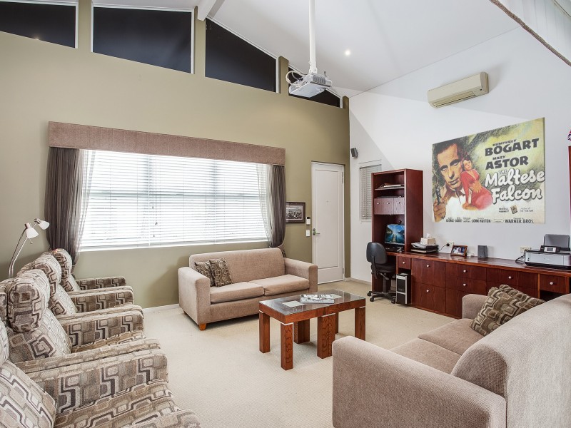 16 Lader Terrace, Varsity Lakes QLD 4227