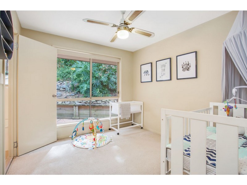 37 Renfrew Drive, Highland Park QLD 4211