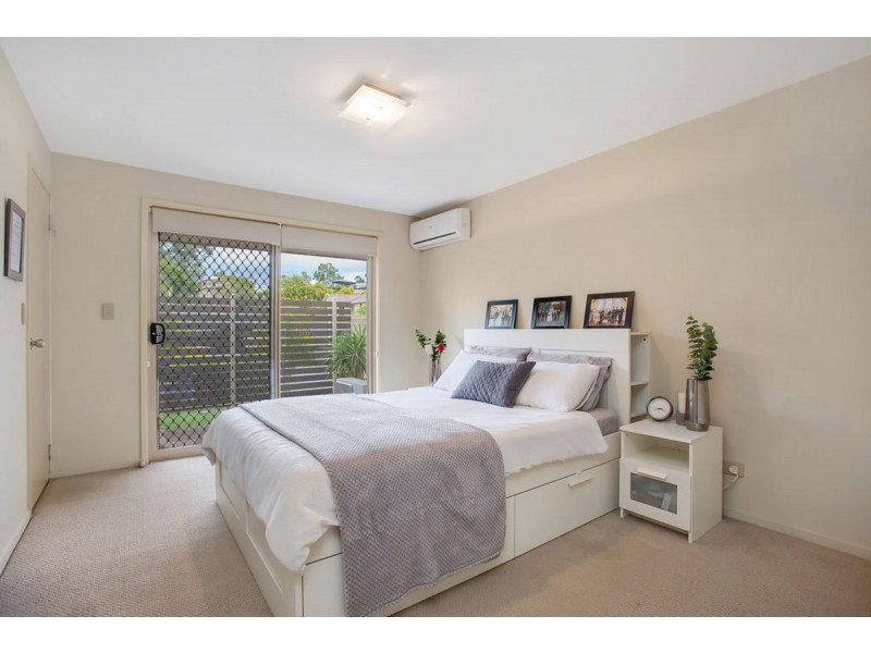 37 Renfrew Drive, Highland Park QLD 4211
