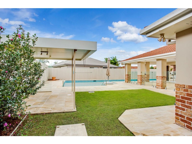 5 Olympus Drive, Robina QLD 4226