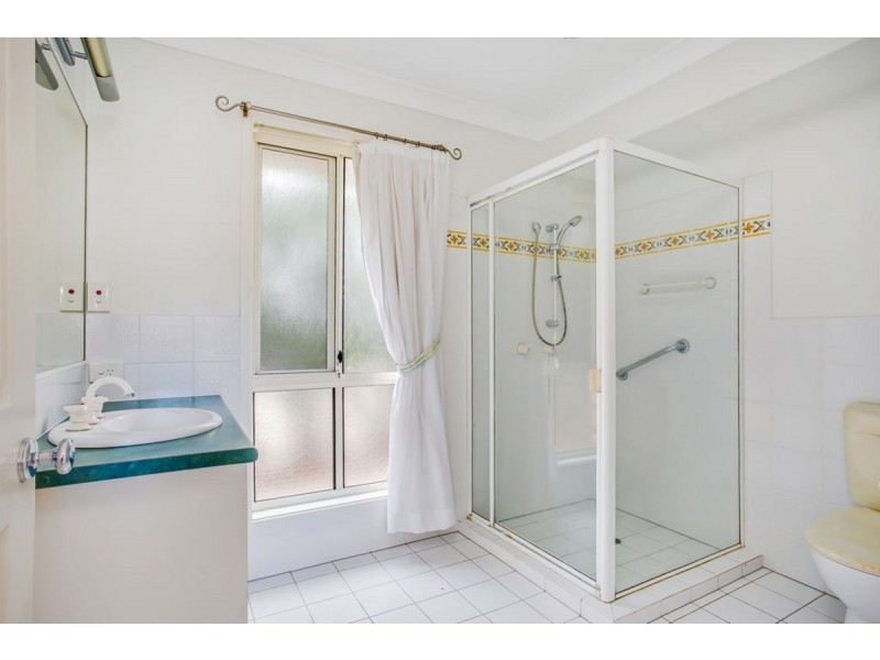 5 Olympus Drive, Robina QLD 4226