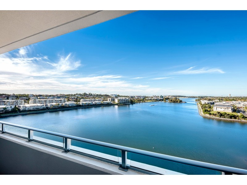 1705/397 Christine Avenue, Varsity Lakes QLD 4227