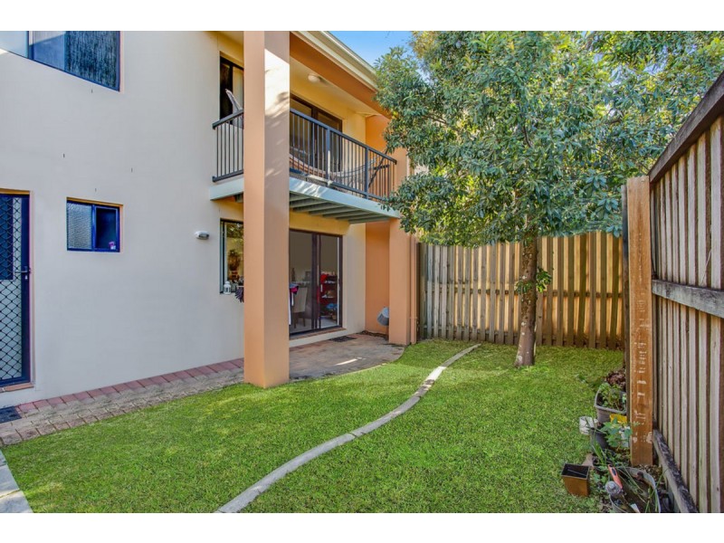 49/1 Warbler Parade, Varsity Lakes QLD 4227