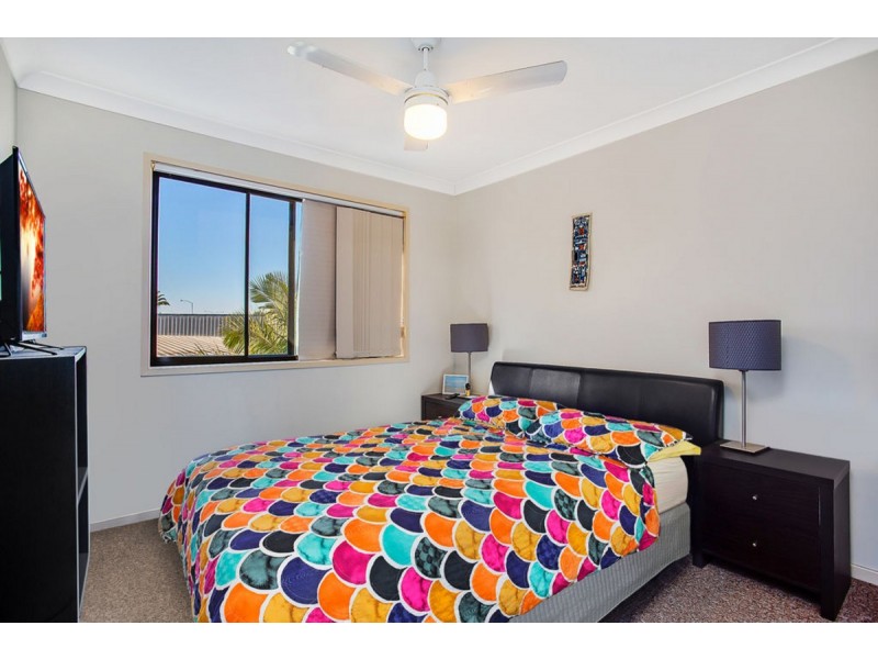 49/1 Warbler Parade, Varsity Lakes QLD 4227