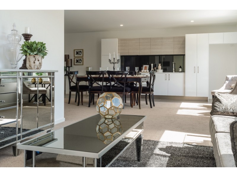 2222/1-7 Waterford Court, Bundall QLD 4217