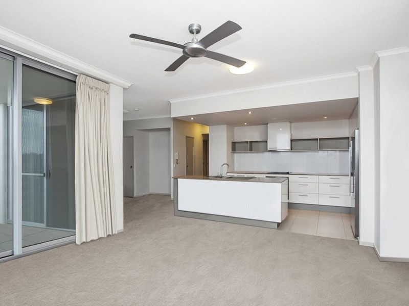 175/133 Laver Drive, Robina QLD 4226