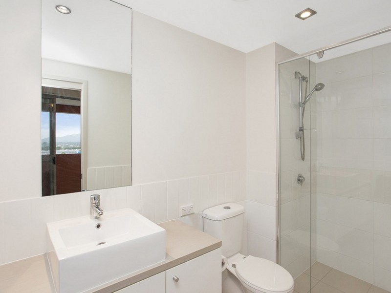 175/133 Laver Drive, Robina QLD 4226