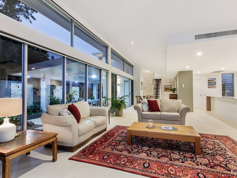 835 Legend Trail, Robina QLD 4226