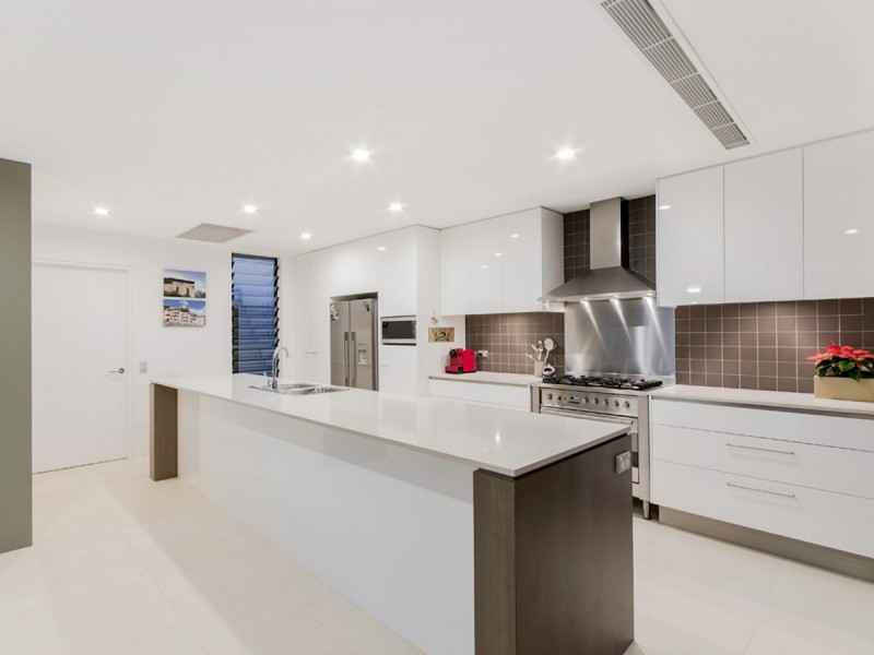 835 Legend Trail, Robina QLD 4226