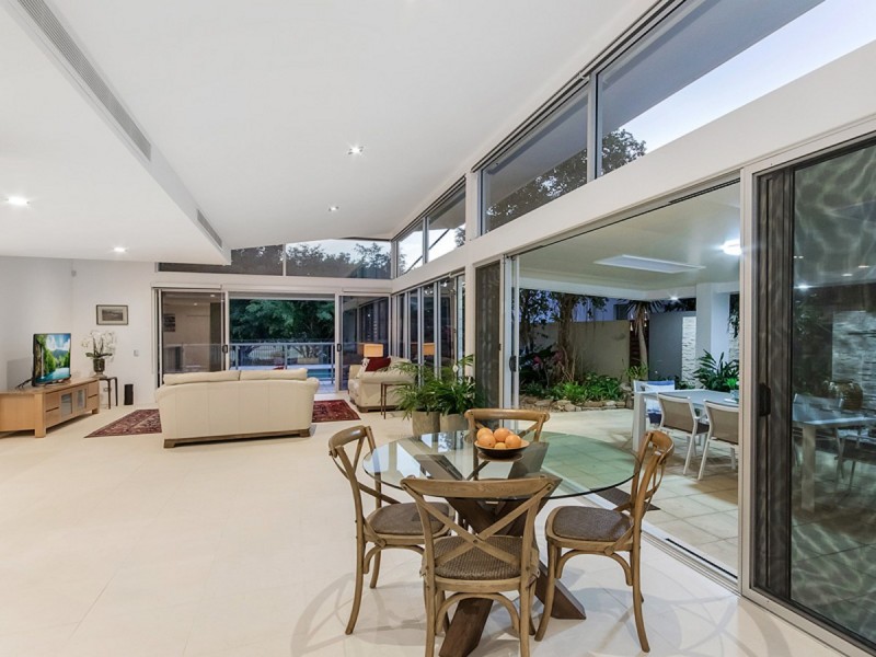 835 Legend Trail, Robina QLD 4226