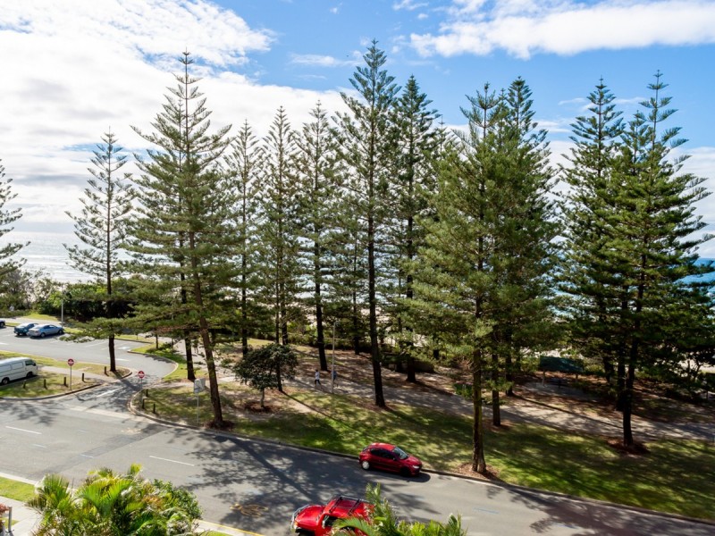 13/100 The Esplanade, Burleigh Heads QLD 4220