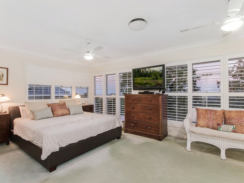 74 Skyline Tce, Burleigh Heads QLD 4220