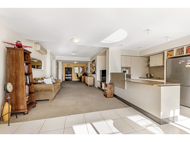 113/251 Varsity Parade, Varsity Lakes QLD 4227