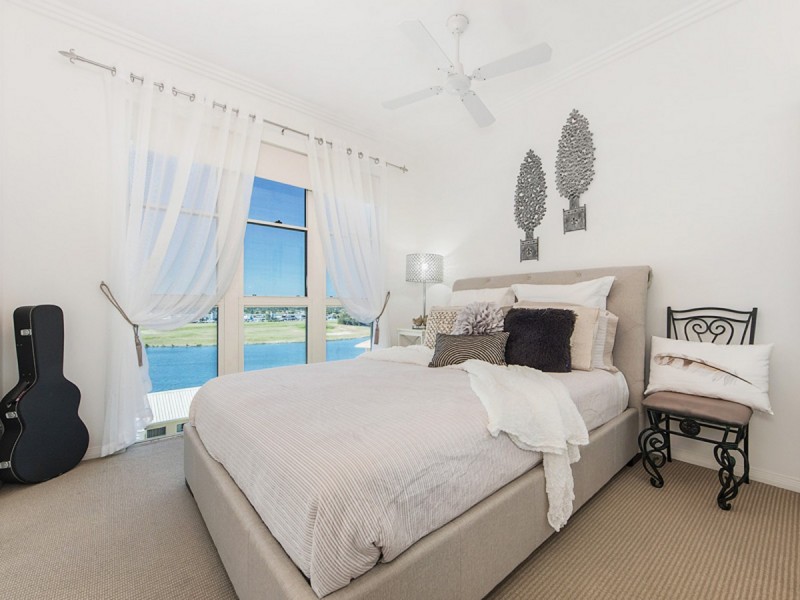 147/251 Varsity Parade, Varsity Lakes QLD 4227