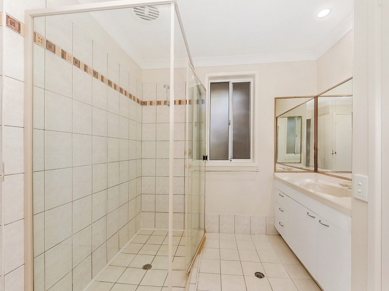 14 Huntingdale Cr, Robina QLD 4226