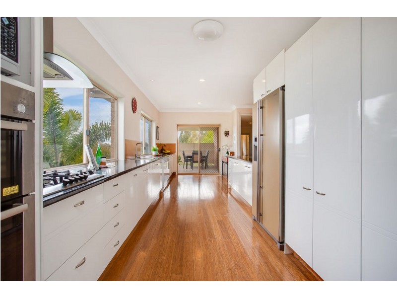 64 Angelica Street, Elanora QLD 4221