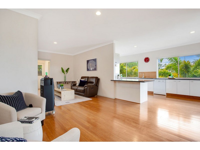 64 Angelica Street, Elanora QLD 4221