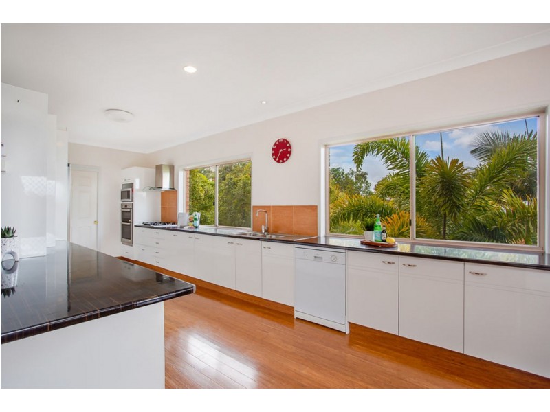 64 Angelica Street, Elanora QLD 4221