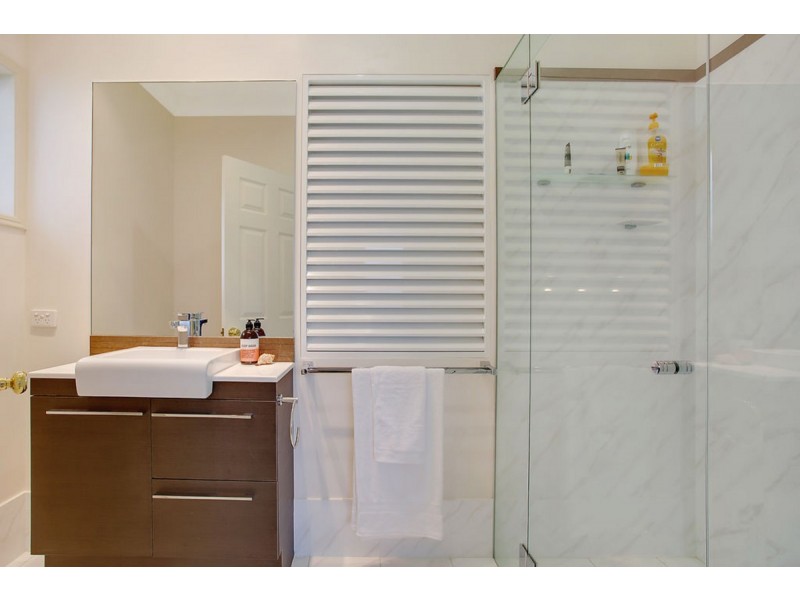 64 Angelica Street, Elanora QLD 4221