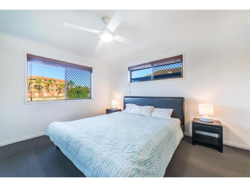 13 Le Mans Drive, Mermaid Waters QLD 4218