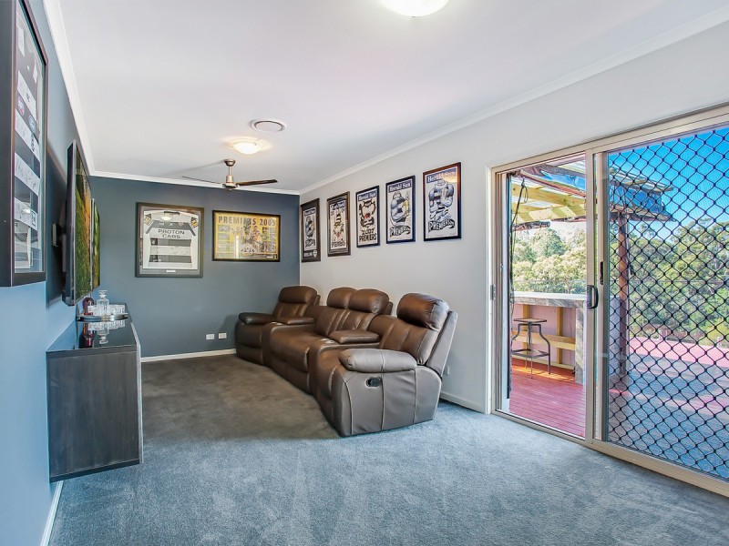 17 Observatory Drive, Reedy Creek QLD 4227