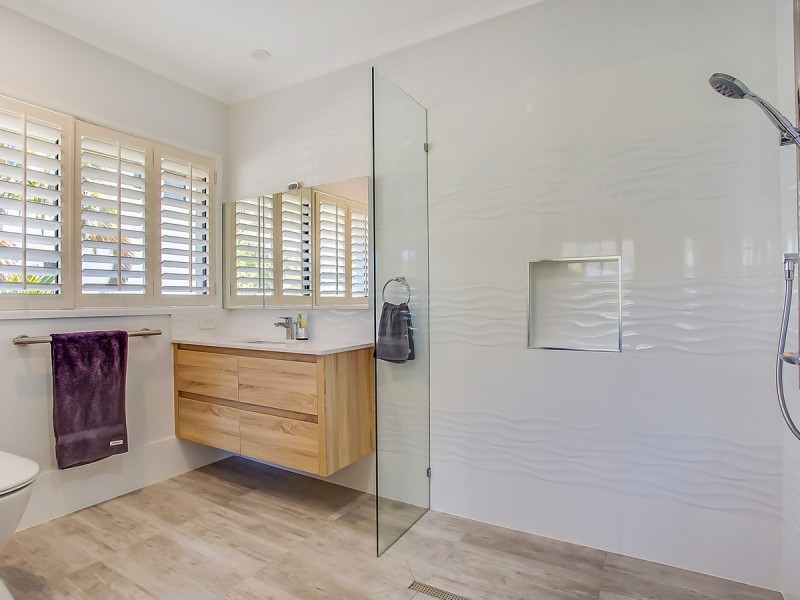 17 Observatory Drive, Reedy Creek QLD 4227