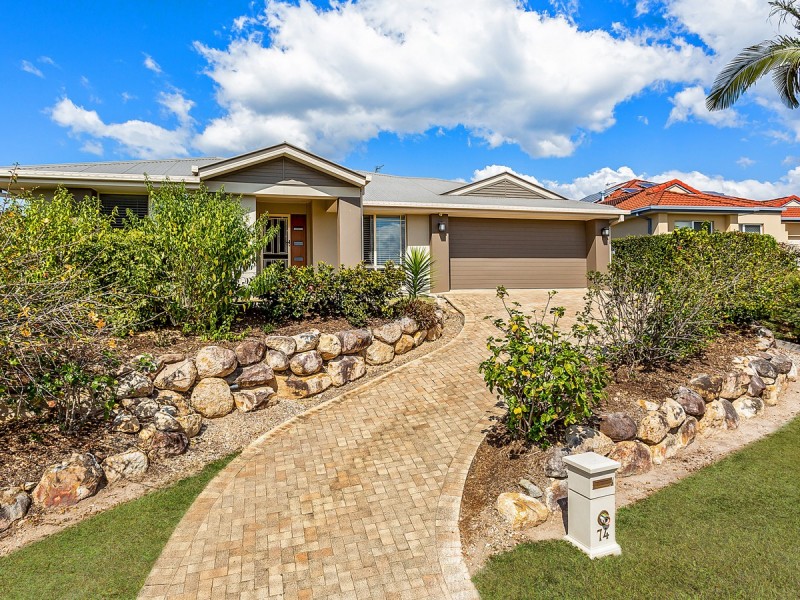 74 Clover Hill Drive, Mudgeeraba QLD 4213