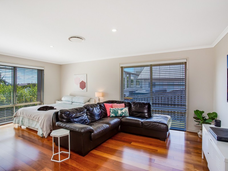 74 Clover Hill Drive, Mudgeeraba QLD 4213