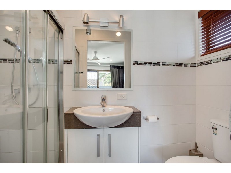 23 Rumrunner Street, Mermaid Waters QLD 4218