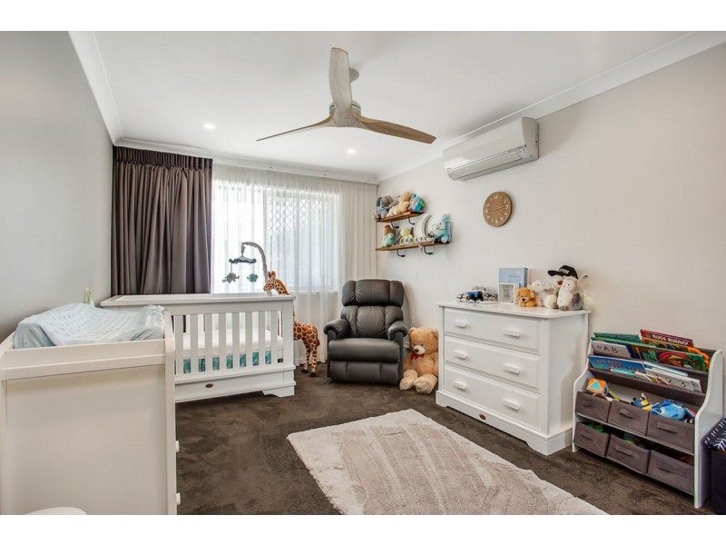23 Rumrunner Street, Mermaid Waters QLD 4218